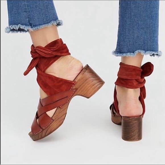 SOLD! Emmy Wrap Clog by Free People BROWN / RUST - Picture 4 of 8
